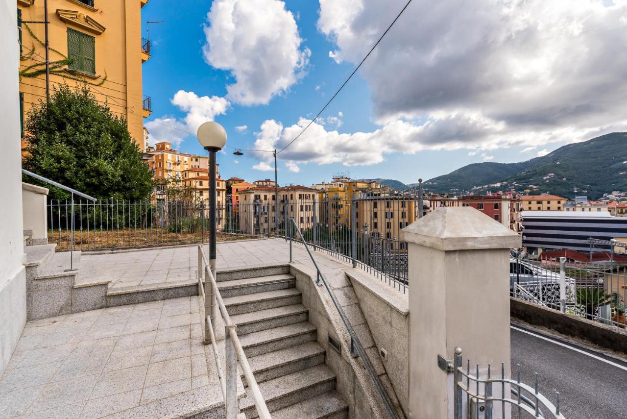 Lia Apartment La Spezia Bagian luar foto