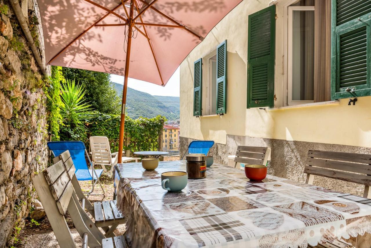 Lia Apartment La Spezia Bagian luar foto